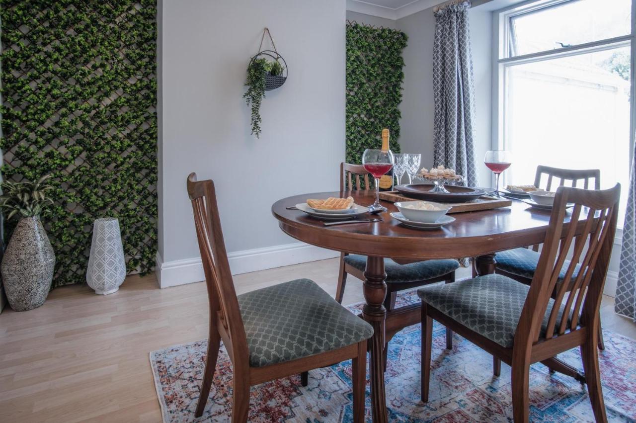 Langland Road - 2 Bedroom Town House - Mumbles Holiday home